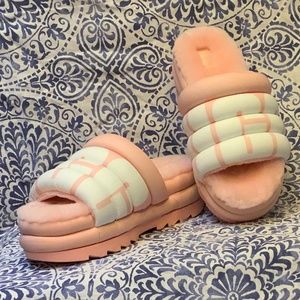 UGG Maxi Slide Logo size 9 women brand new UGG slippers
